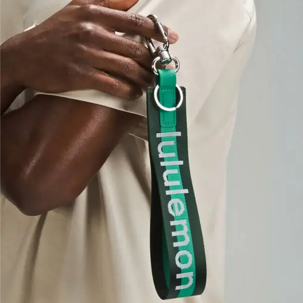 NEW Lululemon Never lost Keychain Wordmark Legacy Green/Cascadia Green/Silver